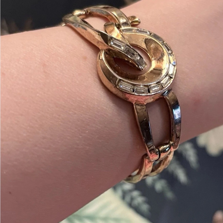Vintage, Elegant, Gold Trifari 'Carousel' - Curvy Bracelet